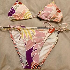 WOMENS CALVIN KLEIN TWO PIECE BATHING SUIT